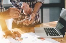 ΔΥΠΑ: Μέχρι σήμερα 12/6, οι αιτήσεις για το πρόγραμμα νεανικής επιχειρηματικότητας, με έμφαση στην ψηφιακή οικονομία και επιχορήγηση 14.800 ευρώ.