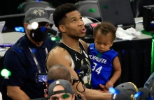 Γιάννης Αντετοκούνμπο