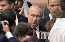 Ρωσία - Ουκρανία: Ο Πούτιν χαρακτήρισε τον πρόεδρο Ζελένσκι «ντροπή για τον εβραϊκό λαό» - Οι χωρίς αποδείξεις ισχυρισμοί του στην Αγία Πετρούπολη.