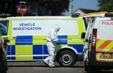 Βρετανία: Στο δικαστήριο εμφανίστηκε ο κατηγορούμενος για τις δολοφονίες στο Νότιγχαμ - Επιτέθηκε με μαχαίρι και ημιφορτηγό αφήνοντας τρεις νεκρούς.