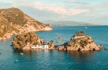 Τουρισμός: Η Vogue Αυστραλίας «ψηφίζει» Ελλάδα - Η λίστα με τα καλύτερα νησιά για το 2023 που προτείνει το περιοδικό και οι top 10 προορισμοί.