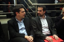 Ιδού ο Γαβριήλ έρχεται εν τω μέσω της νυκτός