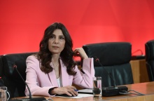 Η Πόπη Τσαπανίδου