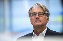 Γερμανία: Ο πρώην επικεφαλής της Audi καταδικάστηκε για την υπόθεση παραποιημένων τιμών καυσαερίων πετρελαιοκινητήρων του Ομίλου VW.