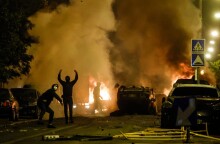 Ταραχές για δεύτερη συναπτή νύχτα στη Γαλλία μετά τον θάνατο εφήβου από σφαίρα αστυνομικού