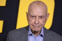 Άλαν Άρκιν: Πέθανε σε ηλικία 89 ετών ο αμερικανός ηθοποιός - Ερμήνευσε πάνω από εκατό ρόλους στο σινεμά - Βραβεύτηκε με Όσκαρ για το «Little Miss Sunshine».