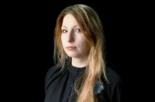 Ρωσικά εγκλήματα πολέμου: Η συγγραφέας Victoria Amelina στην Εντατική