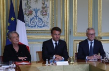 Γαλλία: Επαγρύπνηση έναντι του κινδύνου αναζωπυρώσεων των ταραχών ζήτησε από τους 241 δημάρχους που κάλεσε στο προεδρικό μέγαρο ο πρόεδρος Μακρόν.