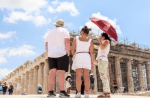 Καιρός: Πολύ υψηλές θερμοκρασίες την Πέμπτη 6 Ιουλίου - Έως και 37 βαθμούς - Σε ποιες περιοχές θα σημειωθούν βροχές - Η πρόγνωση του meteo και της EMY.