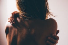 Κύκλωμα trafficking: Στη φυλακή η «Μαρίνα», γνωστή από πολλές υποθέσεις οίκων ανοχής και μαστροπείας - Εμπλέκεται στην υπόθεση του Κολωνού.