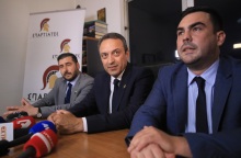 «Σπαρτιάτες»: Απέλαση εκείνων που διαπράττουν εγκλήματα ή επιδεικνύουν απροσάρμοστη συμπεριφορά στους νόμους, ζητά με ανακοίνωσή του το κόμμα. 