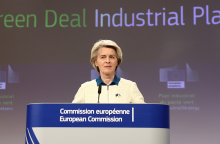 Η Ούρσουλα φον ντερ Λάιεν στο συνέδριο Green Deal Industrial Plan