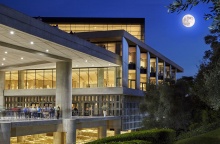 Πανσέληνος στο Μουσείο της Ακρόπολης