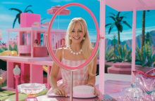 Barbie: Το αιχμη-ρόζ παραμύθι της Γκρέτα Γκέργουιγκ