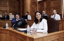 Η υπουργός Εσωτερικών, Νίκη Κεραμέως