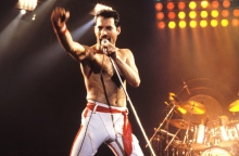 Freddie Mercury: Η εντυπωσιακή συλλογή προς τιμήν του στο Sotheby's στο Λονδίνο.