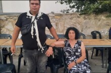 Ζευγάρι η 82χρονη Παρασκιώ και ο 41χρονος Κωστής