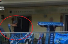 Ο 60χρονος Ιταλός μαφιόζος πανηγυρίζει σε εστιατόριο στην Κέρκυρα για το πρωτάθλημα της Νάπολι