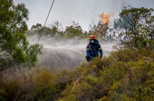 Πολύ υψηλός κίνδυνος πυρκαγιάς σήμερα για τις Περιφέρειες Αττικής, Στερεάς Ελλάδας, Θεσσαλίας, Πελοποννήσου, Δυτικής Ελλάδας και Κρήτης.