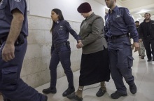 Αυστραλία: Η Μάλκα Λάιφερ, μια πρώην διευθύντρια εβραϊκού σχολείου καταδικάστηκε για την σεξουαλική κακοποίηση μαθητριών της.