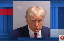 Η φωτογραφία από τη σύλληψη του Ντόναλντ Τραμπ