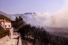 Καπνός από μέτωπο στη Βοιωτία