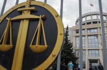 Ρωσία: Σε δίκη πολίτης επειδή σε μια τυχαία συνέντευξη σε δρόμο της Μόσχας κατέκρινε την εισβολή στην Ουκρανία - Η πρώτη γνωστή δίωξη που ασκείται λόγω σχολίων.