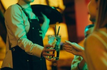 ΑΑΔΕ - Επιχείρηση Κάβος: Φοροδιαφυγή, νοθευμένα ποτά και λουκέτο σε 28 μπαρ στην Κέρκυρα - Τι προέκυψε από τους ελέγχους σε επιχειρήσεις εστίασης.