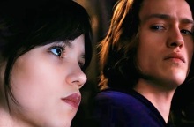 «Wednesday»: Ο ηθοποιός Πέρσι Χάινς Γουάιτ κατηγορείται για σεξουαλική επίθεση - Φέρεται να έχει αποσυρθεί από τον δεύτερο κύκλο της σειράς του Netflix.