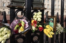 Βασίλισσα Ελισάβετ: Ένας χρόνος από τον θάνατό της - Οι διακριτικές εκδηλώσεις στο Ηνωμένο Βασίλειο - Τα μηνύματα των μελών της βασιλικής οικογένειας. 