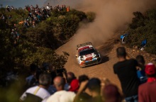 ΕΚΟ Ράλλυ Ακρόπολις: ο Rovanpera στην 1η θέση, οδεύοντας προς το πρωτάθλημα οδηγών
