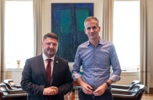 Κώστας Μπακογιάννης - Νίκος Χαρδαλιάς: Στο επίκεντρο της συνάντησής τους η θωράκιση της Αθήνας και τα ζητήματα πολιτικής προστασίας.