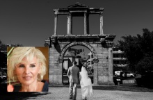 Φωτογράφιση γάμου στην Πύλη του Ανδριανού