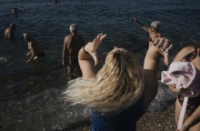 Έκθεση φωτογραφίας στον νέο χώρο της Luz Visual Studies - Είκοσι νέοι δημιουργοί παρουσιάζουν τη δουλειά τους - Περιηγηθήκαμε στο υλικό της έκθεσης «EXI(S)T».