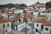 Τα κτίρια πεθαίνουν όρθια