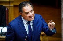 Ο υπουργός Εργασίας, Άδωνις Γεωργιάδης, κατά τη διάρκεια της συζήτησης στη Βουλή για το εργασιακό νομοσχέδιο