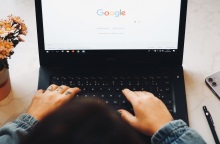 Σαν σήμερα 27 Σεπτεμβρίου: Τα γενέθλια της Google - Γιατί επιλέχθηκε η συγκεκριμένη ημερομηνία - Οι προκλήσεις που αντιμετώπισε στο πέρασμα του χρόνου. 