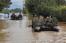 Κακοκαιρία Elias: Σε ετοιμότητα για το επερχόμενο κύμα κακοκαιρίας στη Θεσσαλία οι Ένοπλες Δυνάμεις και η Πολιτική Προστασία - Η ενημέρωση του Βασίλη Κικίλια.