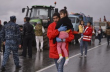 ΟΗΕ - Ναγκόρνο Καραμπάχ: Η Ύπατη Αρμοστεία ετοιμάζεται για την άφιξη έως και 120.000 προσφύγων στην Αρμενία - Περίπου 93.000 άνθρωποι διέσχισαν τα σύνορα.