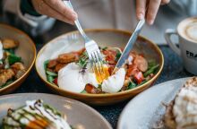 18 αθηναϊκά στέκια για brunch και τέλειο καφέ