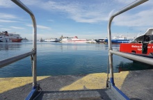 Λιμάνι του Πειραιά - Άποψη του λιμανιού με δεμένα πλοία