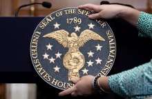 ΗΠΑ: Η Γερουσία αποτρέπει in extremis την παράλυση του ομοσπονδιακού κράτους για 45 ημέρες - Ο Τζο Μπάιντεν αξιώνει ψηφοφορία για τη βοήθεια στην Ουκρανία.