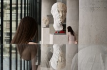 Η εταιρεία «Γρηγόρης» απαντά σε όσα ακούστηκαν αναφορικά με θυγατρική της που έχει αναλάβει την εστίαση σε 95 αρχαιολογικούς χώρους και μουσεία. 