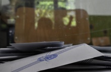 Αυτοδιοικητικές εκλογές - Θεσσαλονίκη: Υποψήφιοι δημοτικοί σύμβουλοι οι δύο συλληφθέντες για παραβίαση της εκλογικής νομοθεσίας - Μοίραζαν σταυρωμένα ψηφοδέλτια