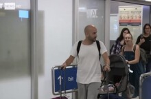 Στην Αθήνα οι πρώτοι Έλληνες από το Ισραήλ - «Δραματικές οι στιγμές στην περιοχή» δήλωσαν στην κάμερα της ΕΡΤ