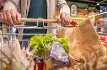 ΕΛΣΤΑΤ: Μείωση του πληθωρισμού - Στο 1,6% τον Σεπτέμβριο - Περαιτέρω ανατιμήσεις της τάξης του 9,4% σε τρόφιμα και είδη διατροφής.