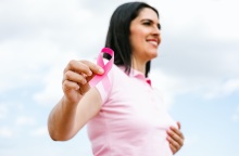 Ελληνική Αντικαρκινική Εταιρεία: Δωρεάν μαστογραφικός έλεγχος στον αύλιο χώρο του προεδρικού μεγάρου - Πρόγραμμα ευαισθητοποίησης και έγκαιρης διάγνωσης.