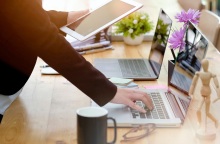 ΔΥΠΑ: Ξεκινά πρόγραμμα νέας επιχειρηματικότητας για 1.900 ωφελούμενους, ηλικίας 30-55 ετών, με έμφαση στην ψηφιακή οικονομία - Αναλυτικά οι όροι.