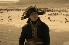 «Napoleon»: Το νέο τρέιλερ της φιλόδοξης παραγωγής του Ρίντλεϊ Σκοτ με πρωταγωνιστή τον Χοακίν Φίνιξ - Κυκλοφορεί στις 22 Νοεμβρίου η επική ιστορική ταινία.