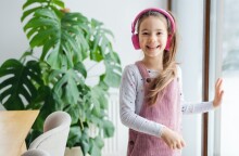 Κίνδυνος να χάσουν την ακοή τους τα παιδιά από τον υπερβολικό θόρυβο